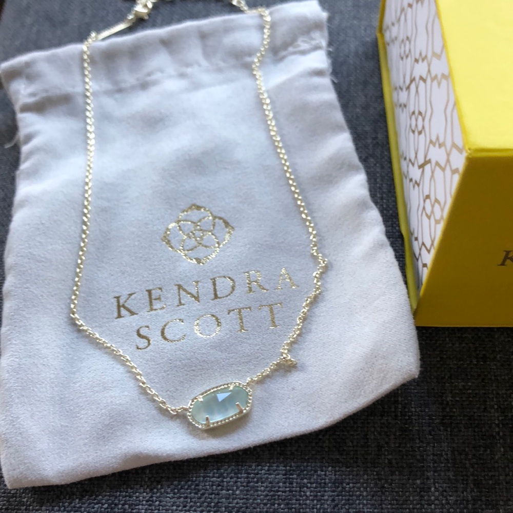 Kendra Scott dust bag/box light blue Elisa pendant necklace